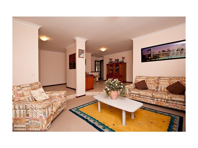 8 Griggs Way, Rockingham WA 6168