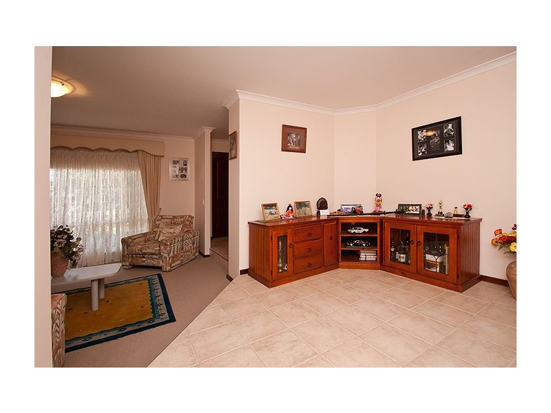 8 Griggs Way, Rockingham WA 6168