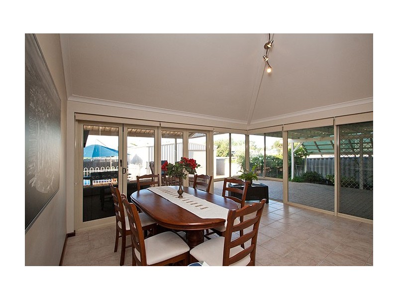 8 Griggs Way, Rockingham WA 6168