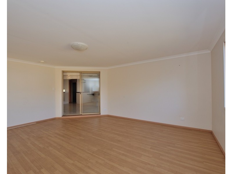 11 Windale Place, Cooloongup WA 6168