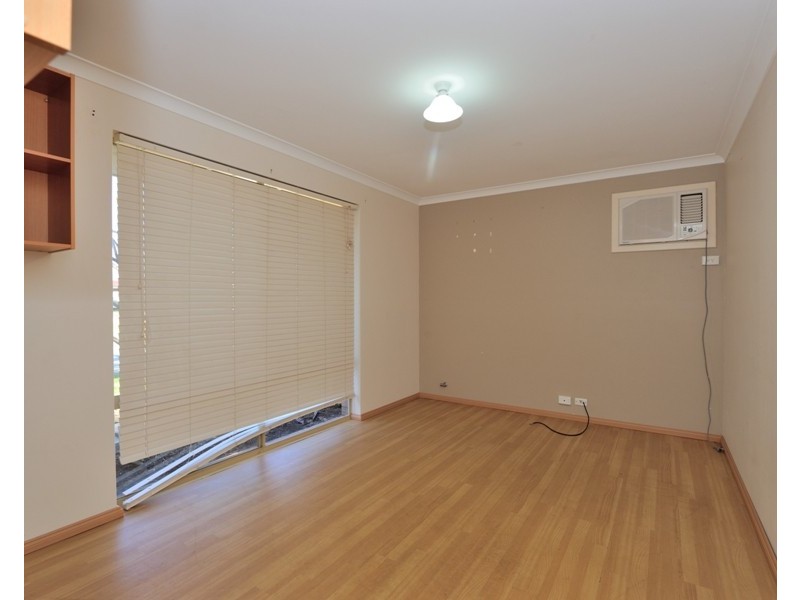 11 Windale Place, Cooloongup WA 6168