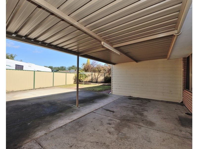 11 Windale Place, Cooloongup WA 6168