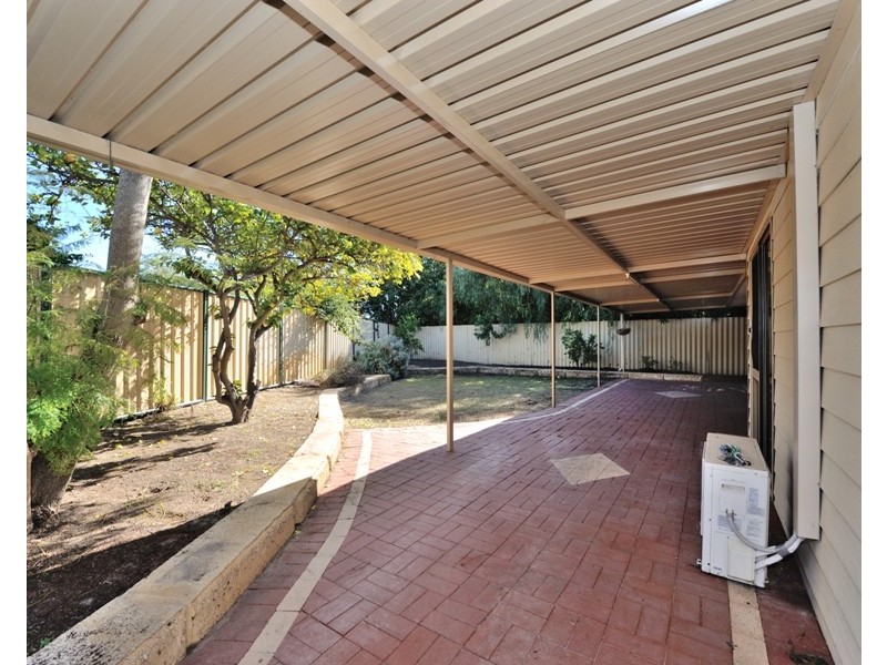 11 Windale Place, Cooloongup WA 6168