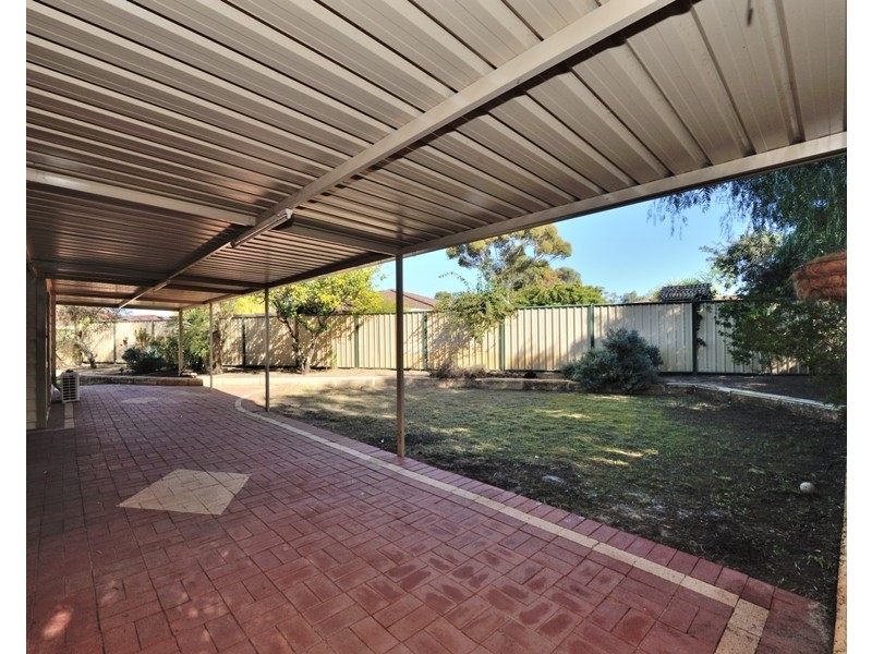 11 Windale Place, Cooloongup WA 6168