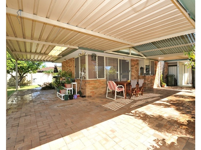 6 Hamilton Place, Safety Bay WA 6169