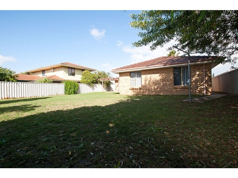 40 Elswick Street, Safety Bay WA 6169