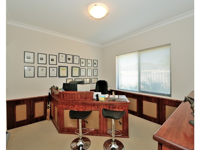 2/138 Lewington Street, Rockingham WA 6168