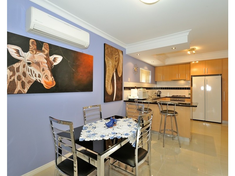 2/138 Lewington Street, Rockingham WA 6168