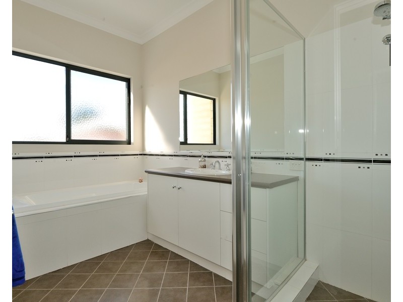 2/138 Lewington Street, Rockingham WA 6168