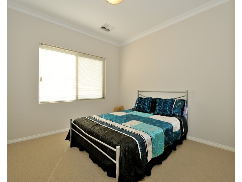 2/138 Lewington Street, Rockingham WA 6168