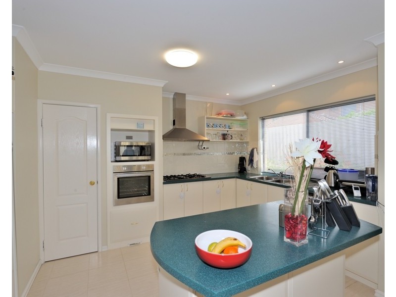 5A Bell St, Rockingham WA 6168