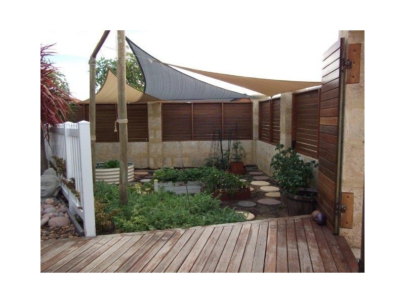 26  Porto Santo Green, Secret Harbour WA 6173