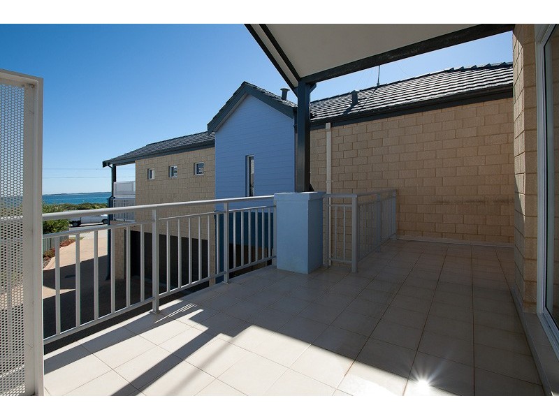 3/191 Rock’ham Beach Rd, Rockingham WA 6168