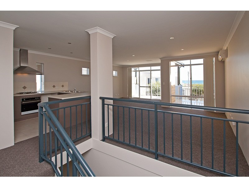 3/191 Rock’ham Beach Rd, Rockingham WA 6168