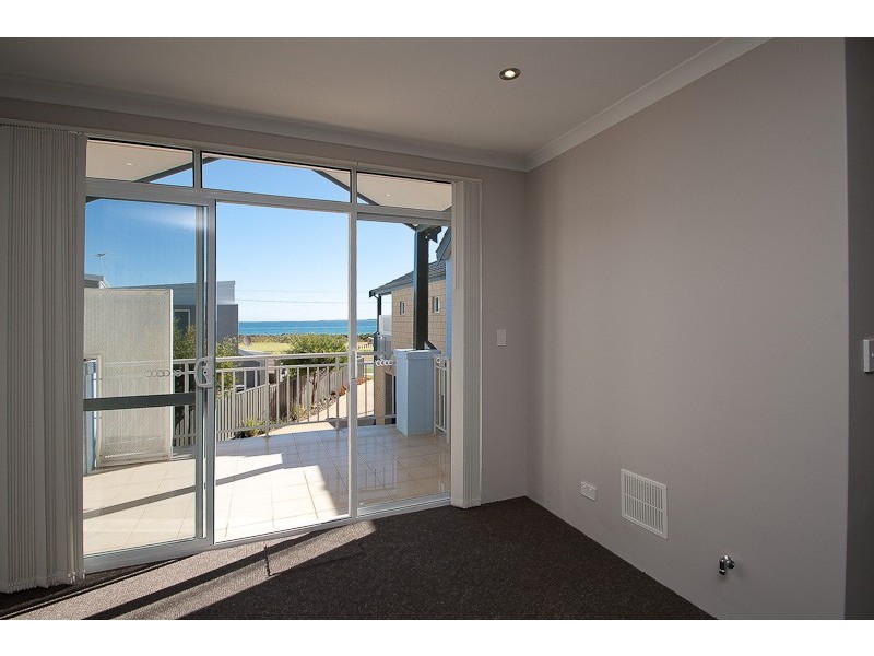 3/191 Rock’ham Beach Rd, Rockingham WA 6168