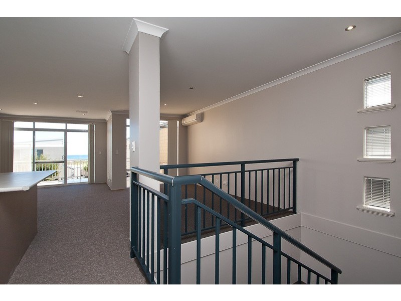 3/191 Rock’ham Beach Rd, Rockingham WA 6168