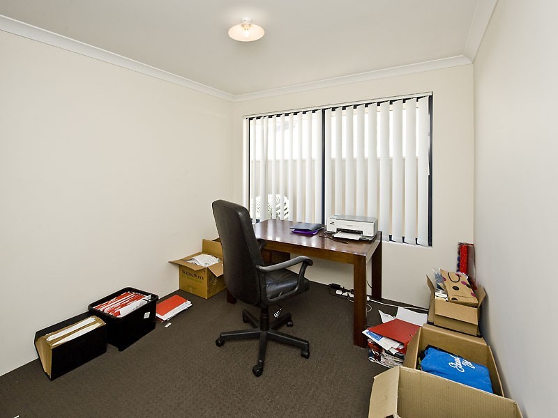 10 Petersfield Lane, Wellard WA 6170