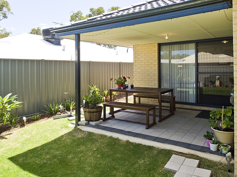 10 Petersfield Lane, Wellard WA 6170