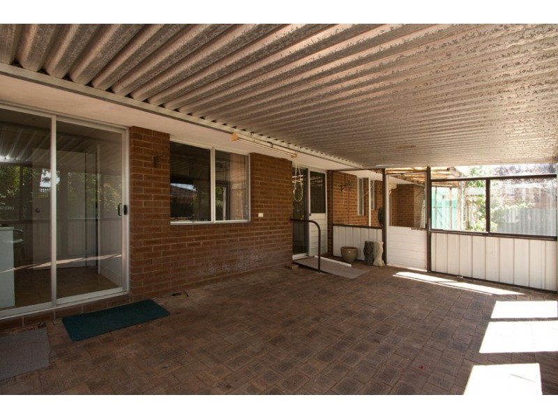 21  LINVILLE AVENUE, Cooloongup WA 6168