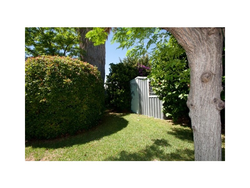 21  LINVILLE AVENUE, Cooloongup WA 6168