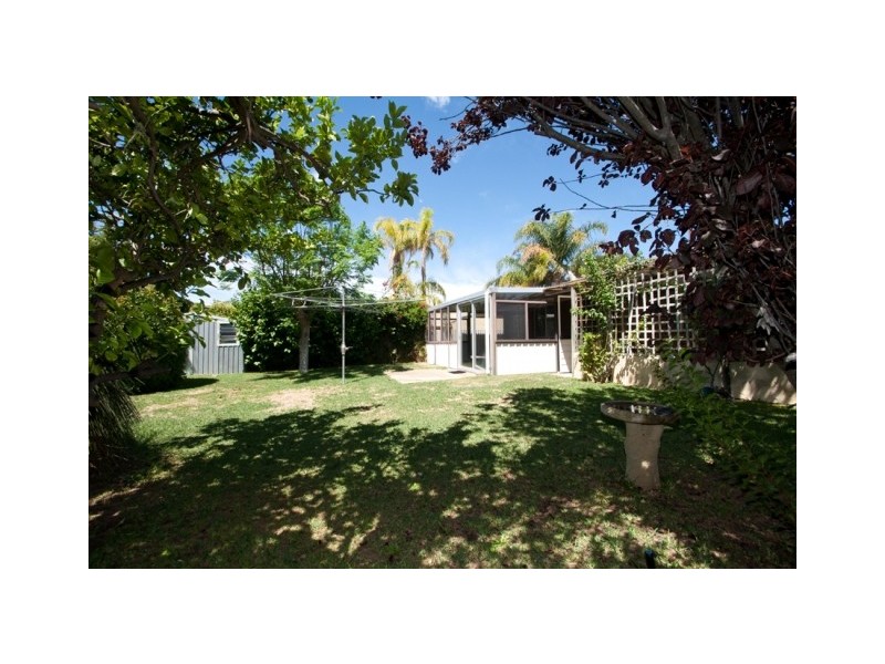 21  LINVILLE AVENUE, Cooloongup WA 6168