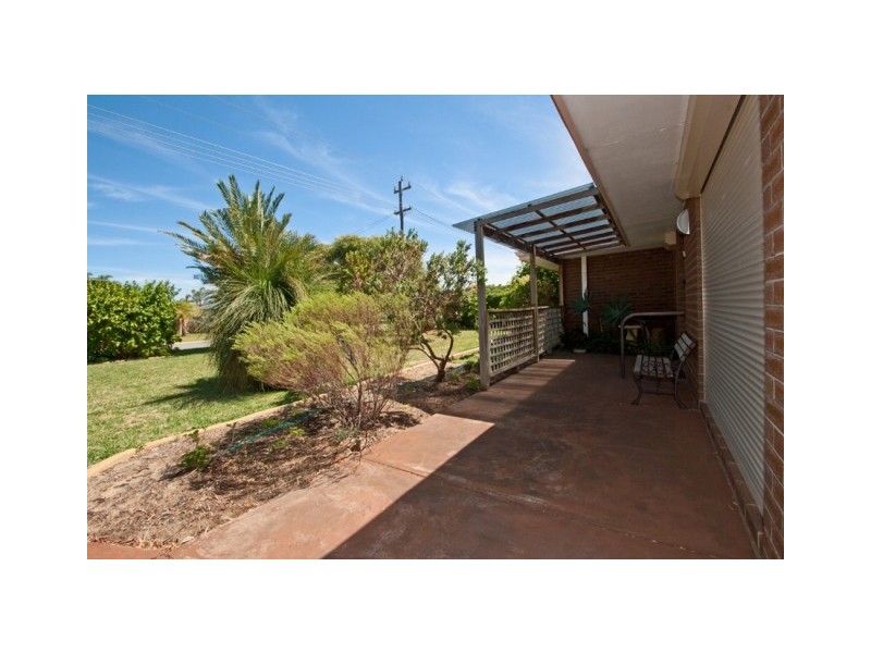 21  LINVILLE AVENUE, Cooloongup WA 6168