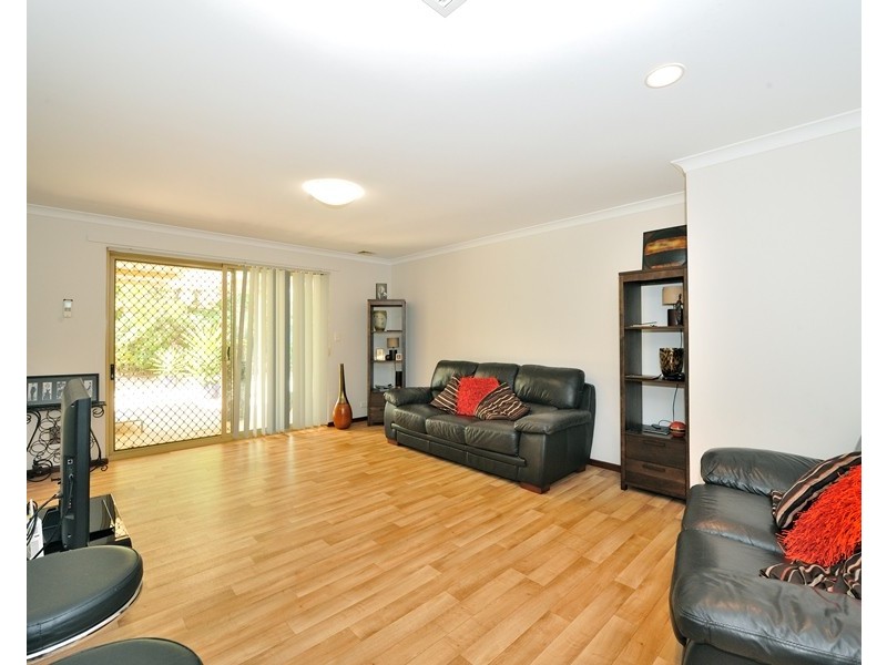 30 BONDI CRESCENT, Warnbro WA 6169