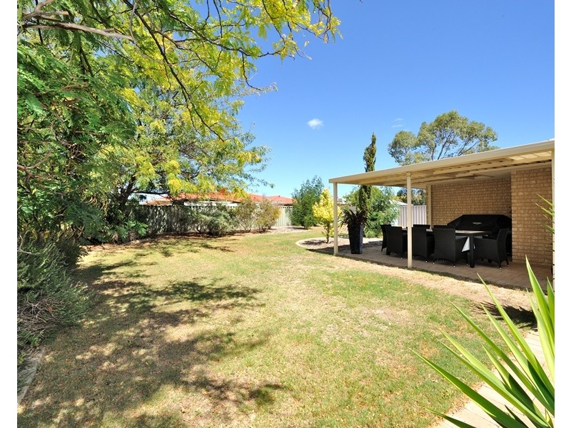 30 BONDI CRESCENT, Warnbro WA 6169