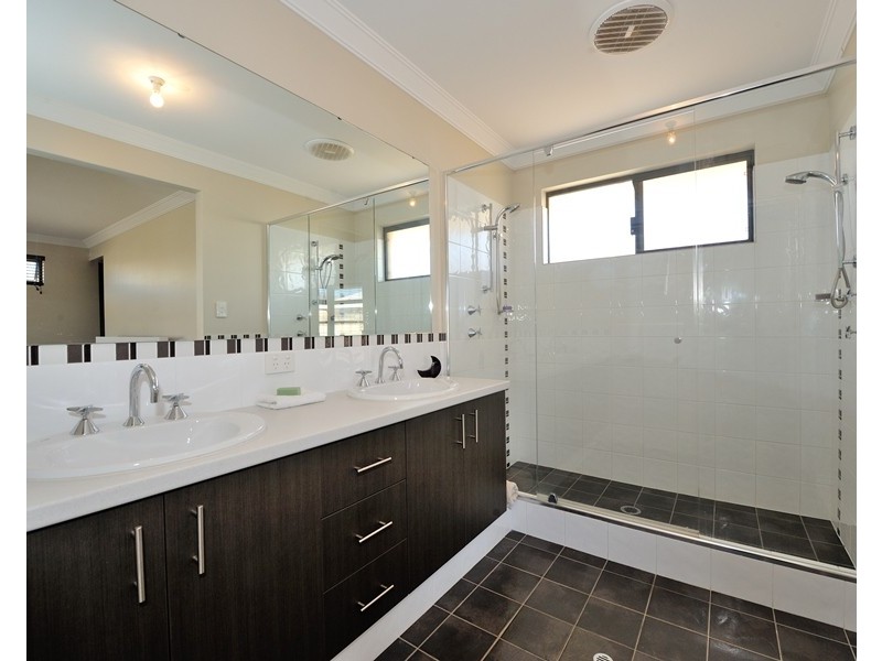 1 Dennis Retreat, Baldivis WA 6171