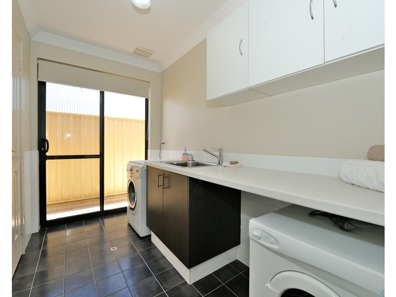 1 Dennis Retreat, Baldivis WA 6171