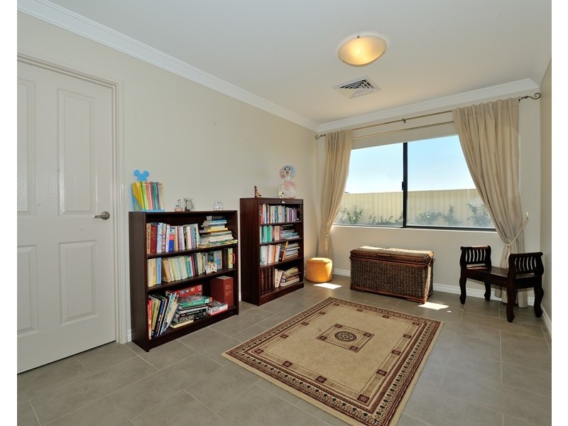 1 Dennis Retreat, Baldivis WA 6171