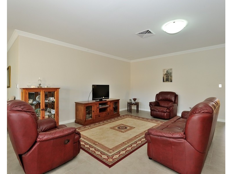1 Dennis Retreat, Baldivis WA 6171