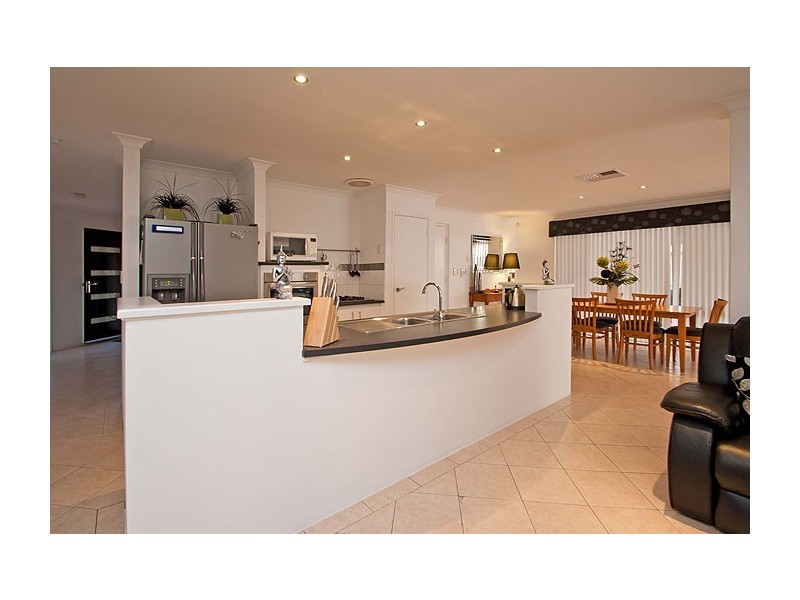 32  Belmez Turn, Port Kennedy WA 6172