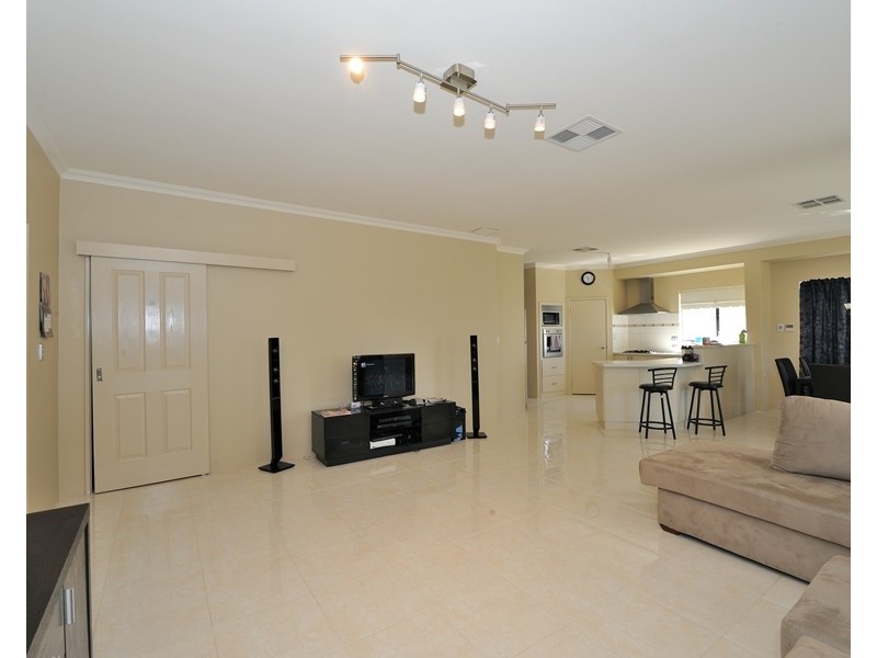 27 Berryman Tce, Baldivis WA 6171