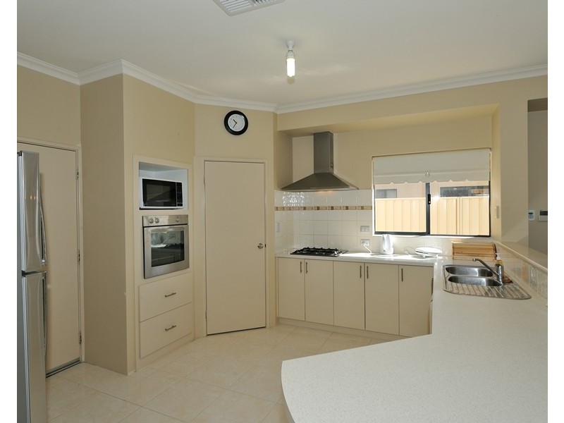 27 Berryman Tce, Baldivis WA 6171