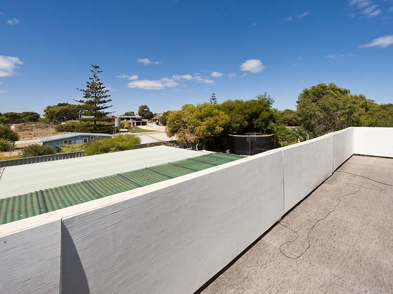 4 Indiana Parade, Singleton WA 6175