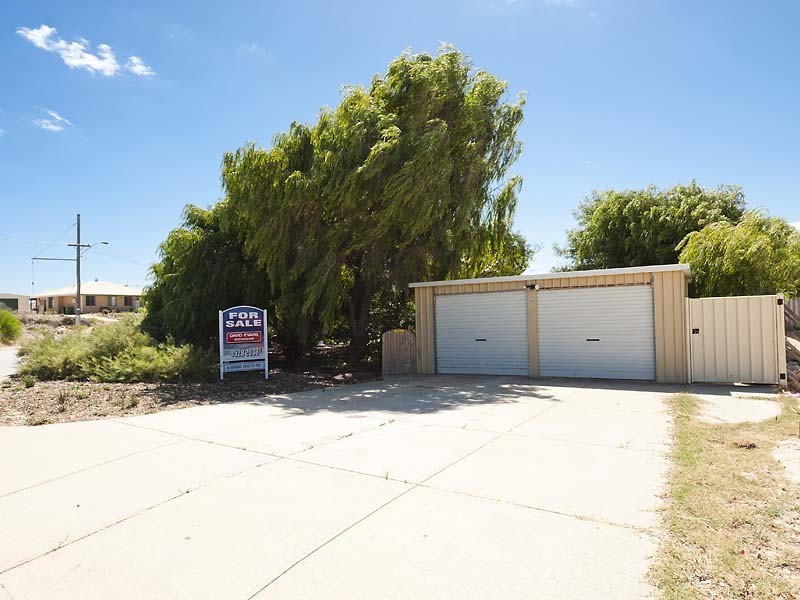 4 Indiana Parade, Singleton WA 6175