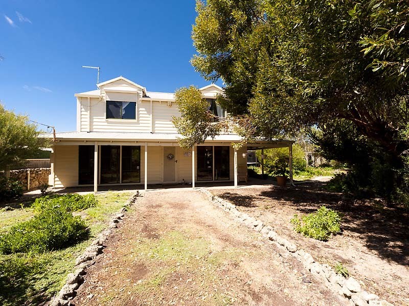 4 Indiana Parade, Singleton WA 6175