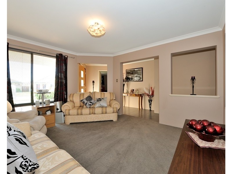 4 TAMARAMA STREET, Secret Harbour WA 6173