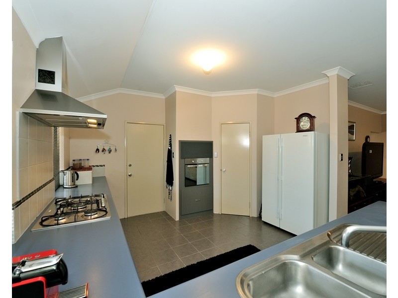 4 TAMARAMA STREET, Secret Harbour WA 6173