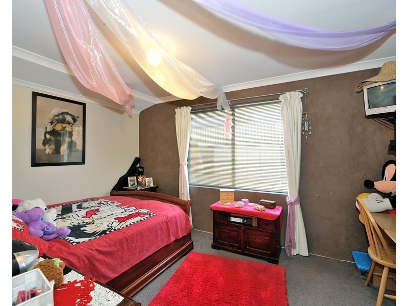 4 TAMARAMA STREET, Secret Harbour WA 6173