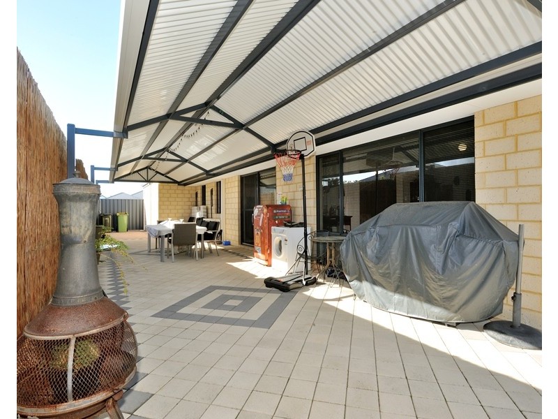 4 TAMARAMA STREET, Secret Harbour WA 6173