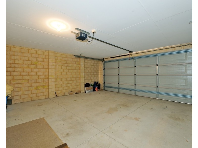 4 TAMARAMA STREET, Secret Harbour WA 6173