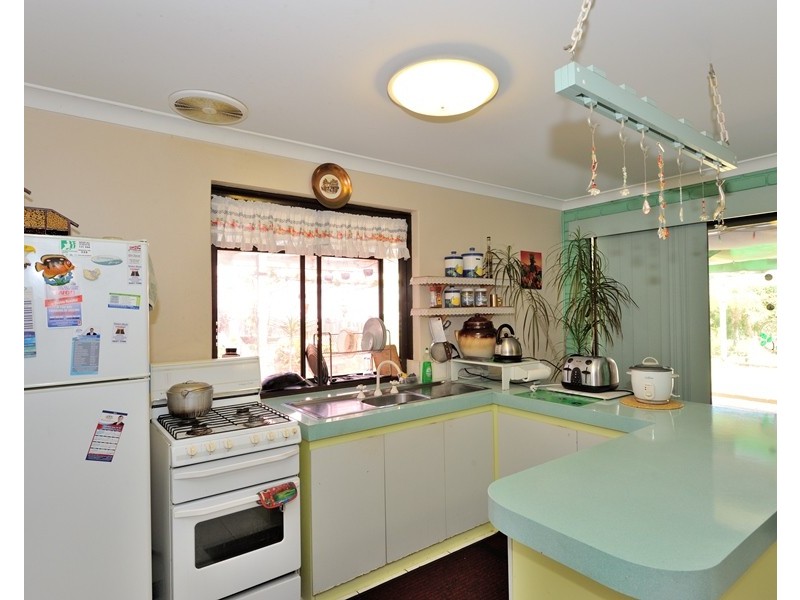 7 Corella Place, Cooloongup WA 6168