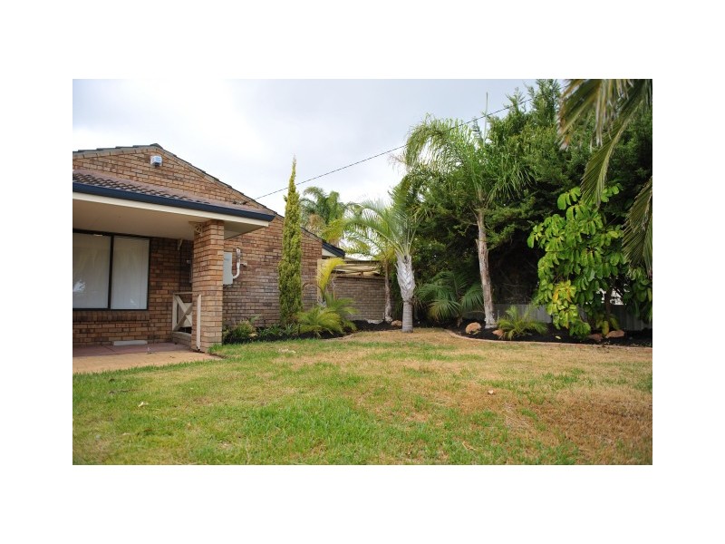 67 Elswick Street, Safety Bay WA 6169