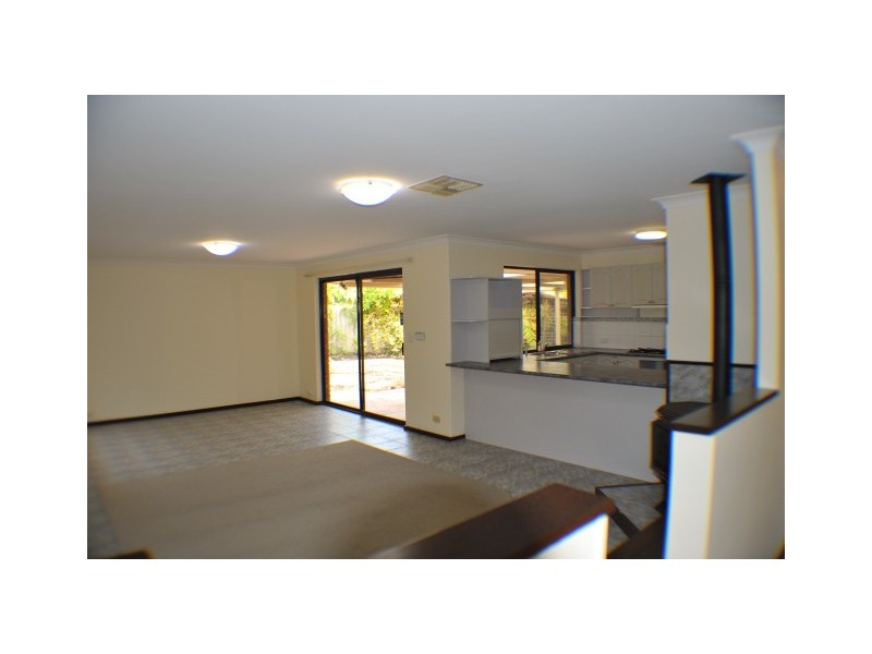 67 Elswick Street, Safety Bay WA 6169