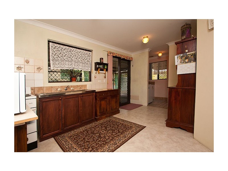 18 Clint Way, Calista WA 6167