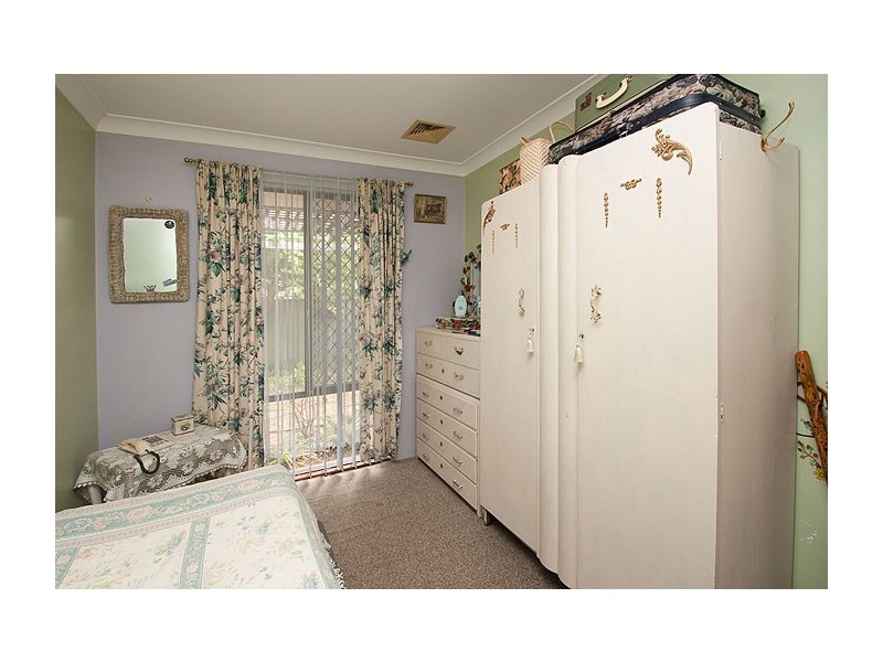 18 Clint Way, Calista WA 6167