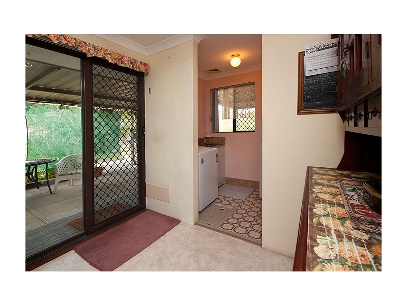 18 Clint Way, Calista WA 6167