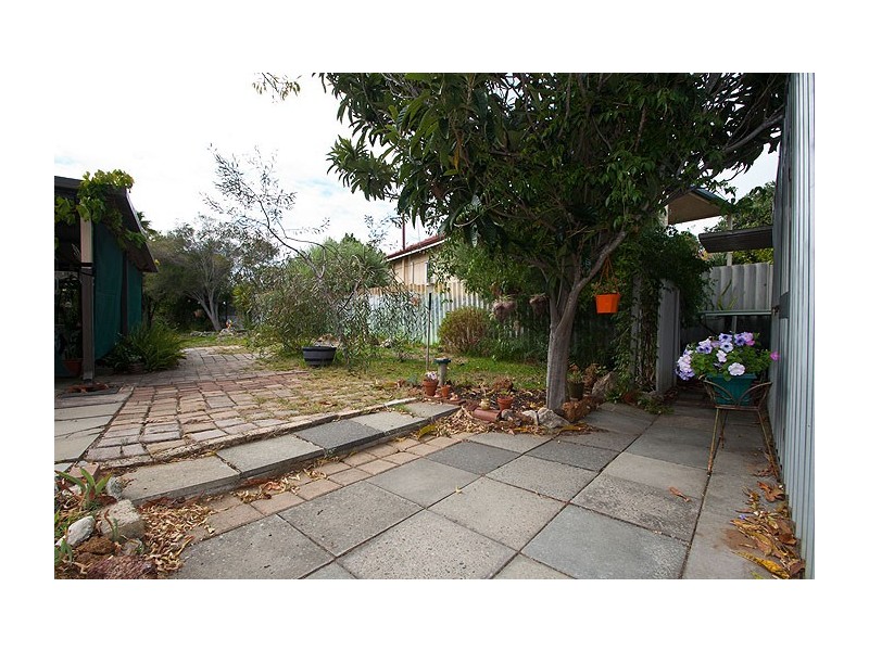 18 Clint Way, Calista WA 6167